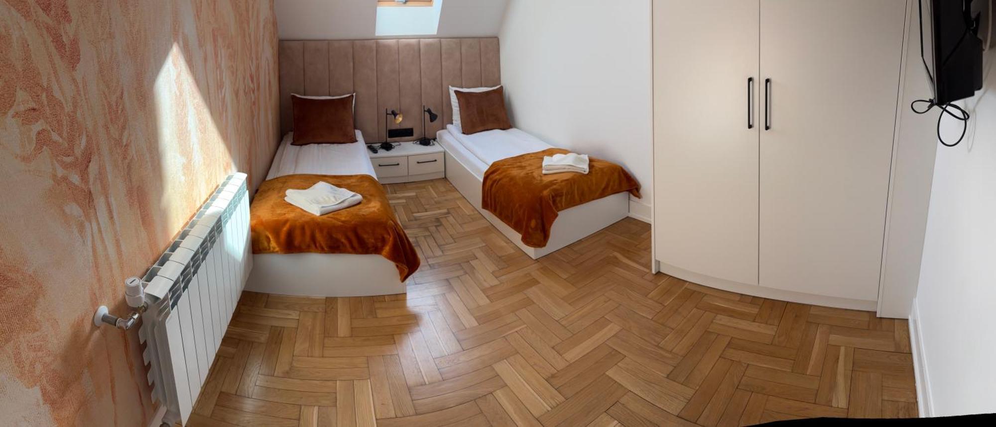 Lesny Dworek Gronkow Buitenkant foto